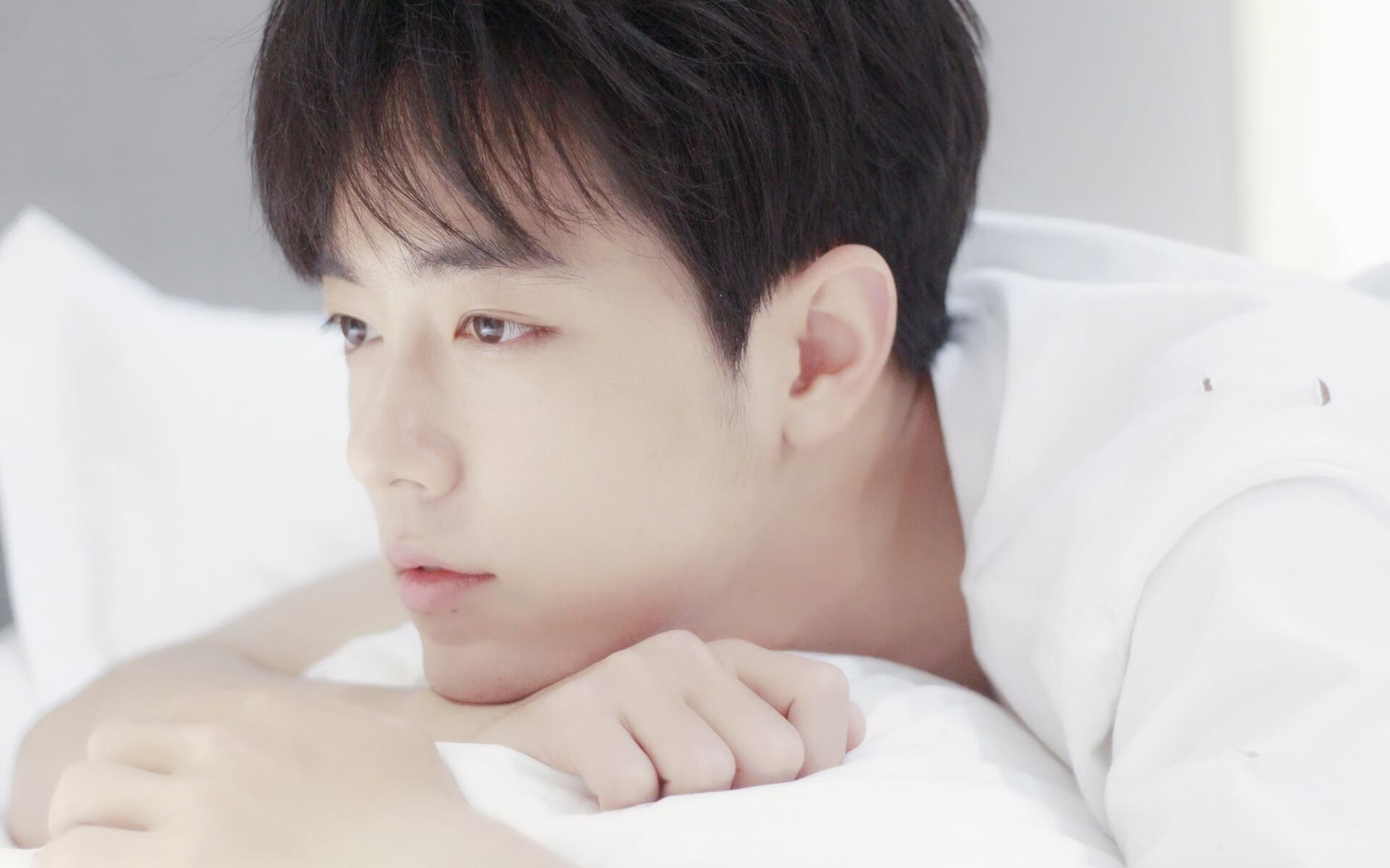 开云体育入口-跨界救赎，当弗拉霍维奇踏上篮球场—那场改写命运的美摩之战